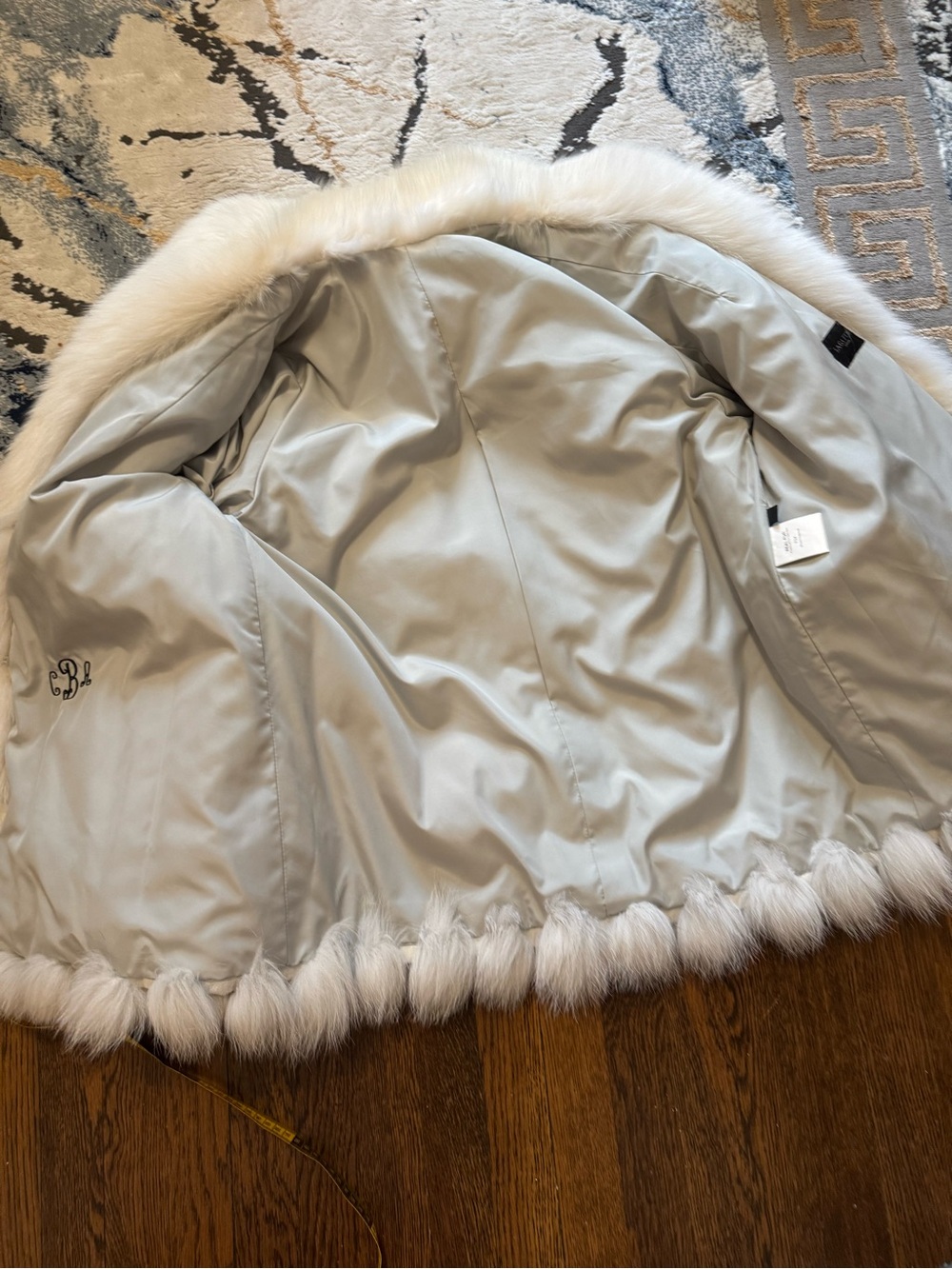 Luxurious Light Gray and White fox Saga Furs fox Coat - Picture 12 of 16